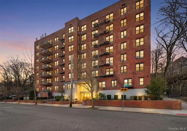 5235-post-rd-5a-new-york-ny-10471/hzid_34965b07