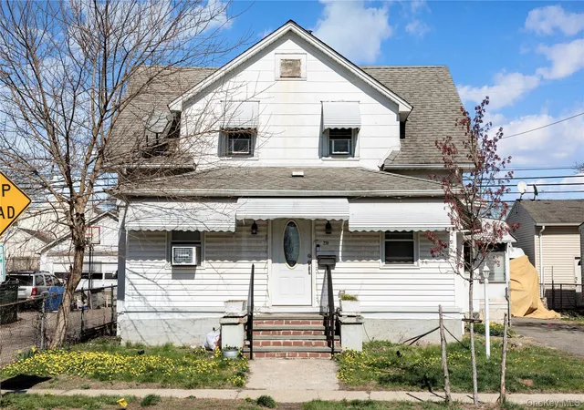 236-maple-pl-mineola-ny-11501/hzid_f6a0c4b4
