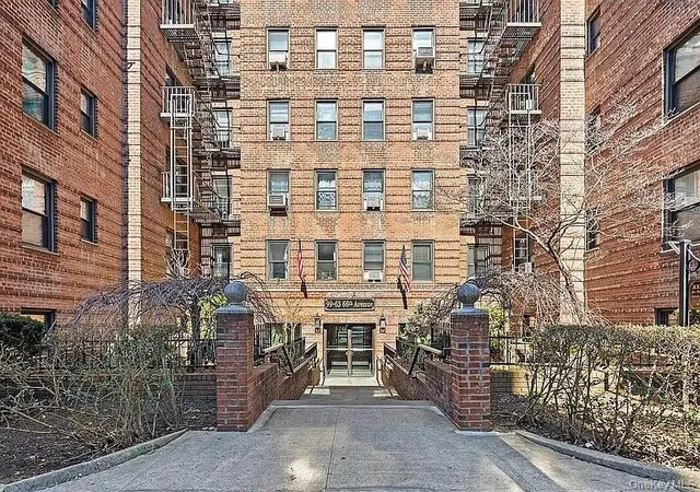 9963-66th-avenue-f11-rego-park-ny-11374/hzid_a5efd1de