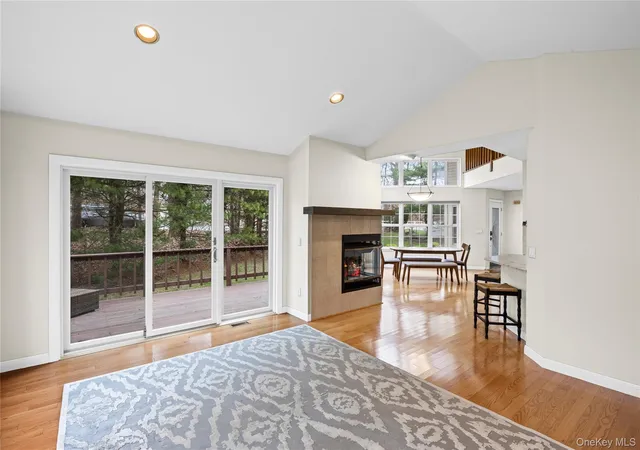 1-princess-tree-ct-port-jefferson-ny-11777/hzid_78a25bd7