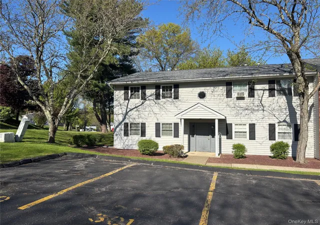 4-locust-ct-f-fishkill-ny-12524/hzid_853022e4