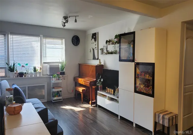 138-29-jewel-ave-1c-new-york-ny-11367/hzid_35bb215b