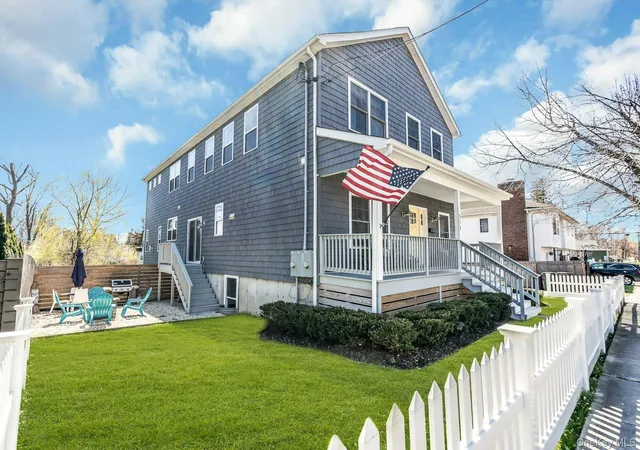 215-north-st-greenport-ny-11944/hzid_e5cb4dc3