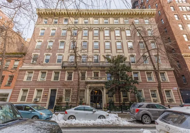 15-e-10th-st-4a-new-york-ny-10003/hzid_a2d66697