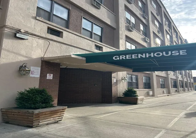 8006-47th-avenue-new-york-ny-11373/hzid_b5f5b63e