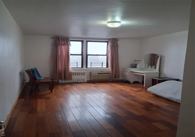 137-40-45th-ave-5n-new-york-ny-11355/hzid_3c81a984