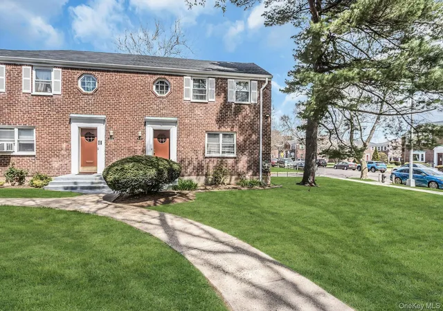 13152-234th-street-1stfl-rosedale-ny-11422/hzid_0c052de9