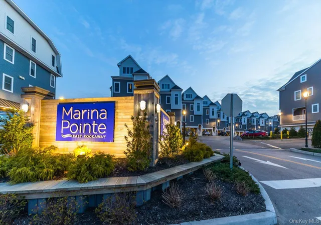 631-marina-pointe-dr-631-hempstead-ny-11518/hzid_d2a86e26