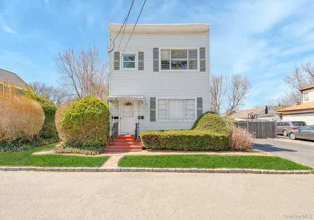 183-s-7th-street-lindenhurst-ny-11757/hzid_6604caa2