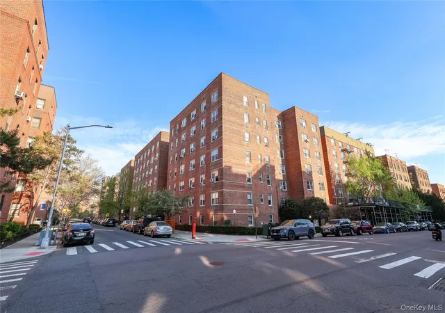 67-40-booth-st-4o-forest-hills-ny-11375/hzid_a22d5ccf