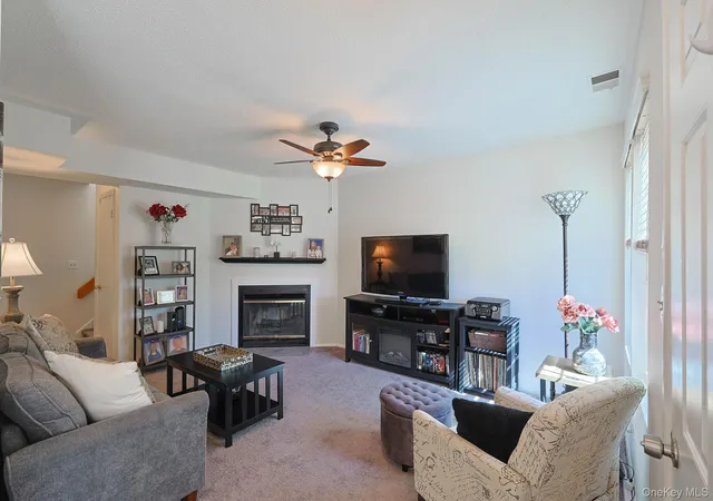 2820-whispering-hills-chester-ny-10918/hzid_081179c4