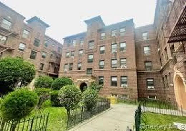 6140-saunders-street-c15-new-york-ny-11374/hzid_85b75b8a
