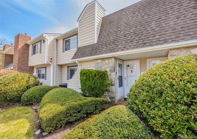 271-lake-pointe-cir-271-brookhaven-ny-11953/hzid_d354df66