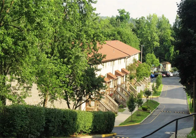 26-cooper-603-poughkeepsie-town-ny-12603/hzid_a9c9f296