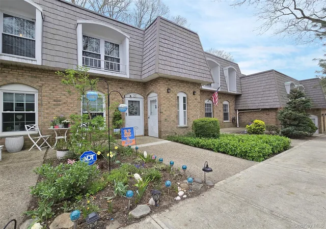 655-middle-country-rd-2-2e2-brookhaven-ny-11727/hzid_fd2a972b