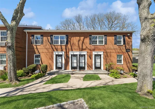 323-hicksville-rd-4-oyster-bay-ny-11714/hzid_4d833316