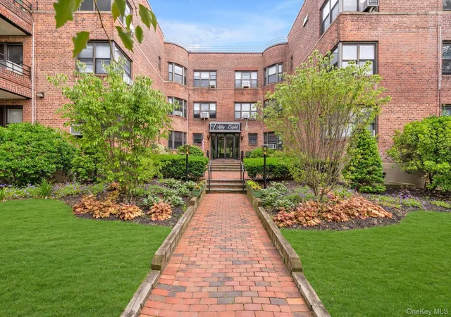 58-grace-ave-1g-north-hempstead-ny-11021/hzid_51b47de1
