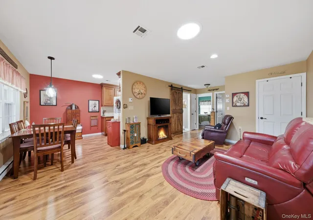 265-newcastle-ct-b-brookhaven-ny-11961/hzid_c0254654