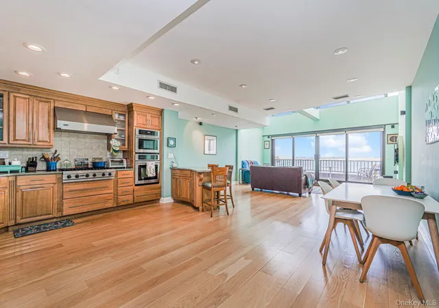 10-bay-street-lndg-8d-new-york-ny-10301/hzid_8deb420f