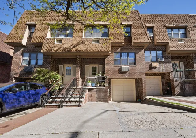 240-43-69-avenue-new-york-ny-11362/hzid_29b3feba