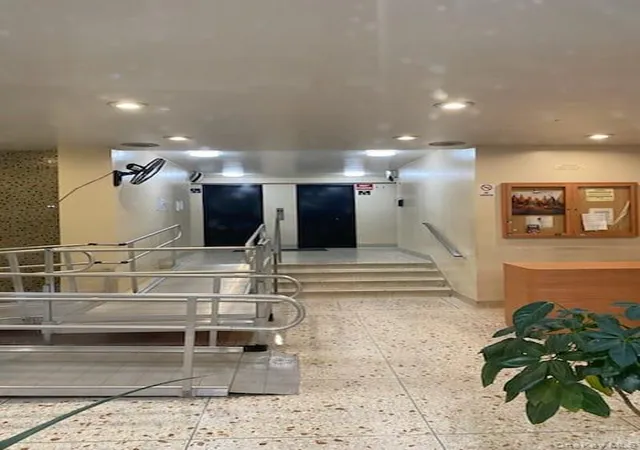 8900-170th-street-8m-jamaica-ny-11432/hzid_8381491b