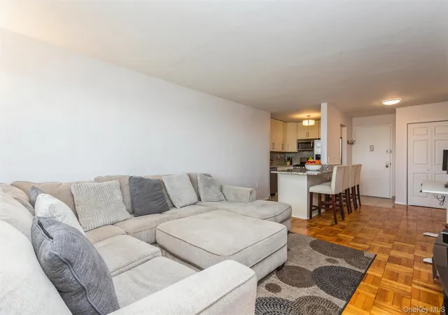 1841-central-park-avenue-17k-yonkers-ny-10710/hzid_0bf2fe69