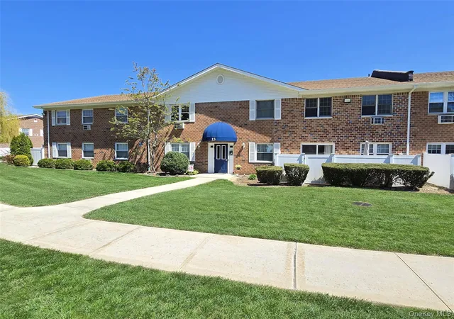 460-old-town-rd-13k-brookhaven-ny-11776/hzid_b14fea5d