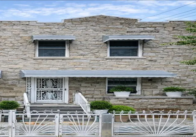 747-taylor-ave-bronx-ny-10473/hzid_6571e0ed