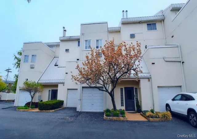 2716-schurz-ave-b1-new-york-ny-10465/hzid_61532ce5