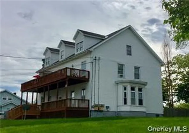 22-ridge-ave-montgomery-ny-12586/hzid_2bf0e666