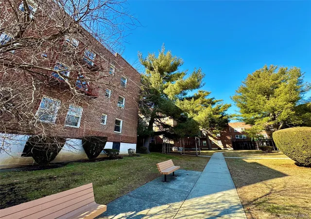 138-29-jewel-ave-2d-new-york-ny-11367/hzid_fbd97ad7