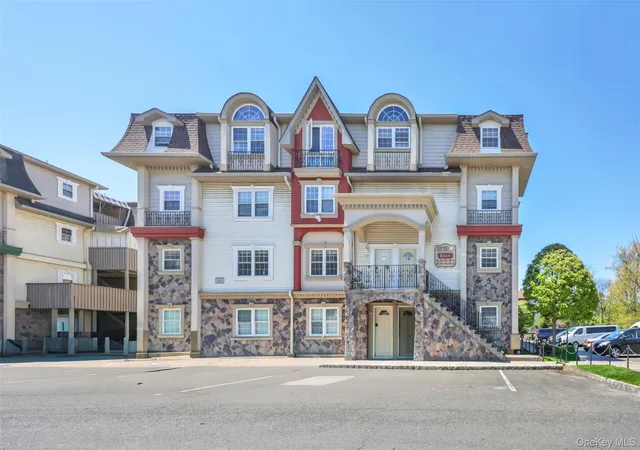 8-elm-st-211-ramapo-ny-10977/hzid_7fe5f524