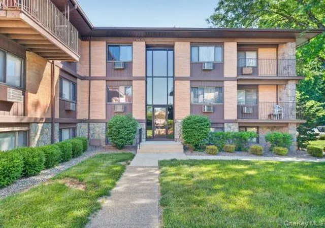 10-oakwood-ter-65-new-windsor-ny-12553/hzid_046bc092