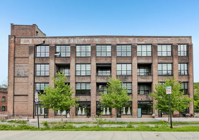 1-e-main-st-401-beacon-ny-12508/hzid_8ed6217d