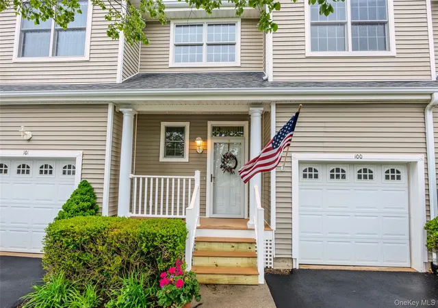 100-cove-ln-100-brookhaven-ny-11733/hzid_7f9a0d03