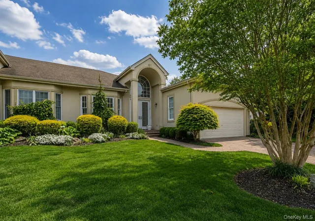 398-altessa-blvd-huntington-ny-11747/hzid_428bcb5e