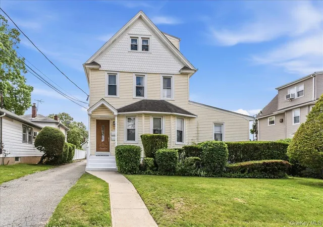 38-wood-st-hempstead-ny-11563/hzid_ab83eed0