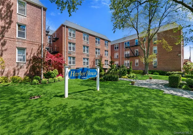 16-main-st-2k-hempstead-ny-11518/hzid_728342a1