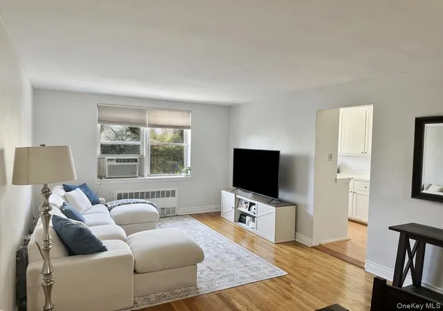 4295-webster-ave-4a-new-york-ny-10470/hzid_bfa0ec1e