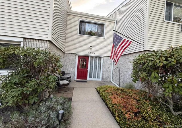 42-richmond-blvd-1b-islip-ny-11779/hzid_b61335fe