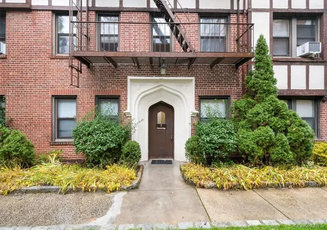7-greenridge-ave-a7-white-plains-ny-10605/hzid_fe84a89e