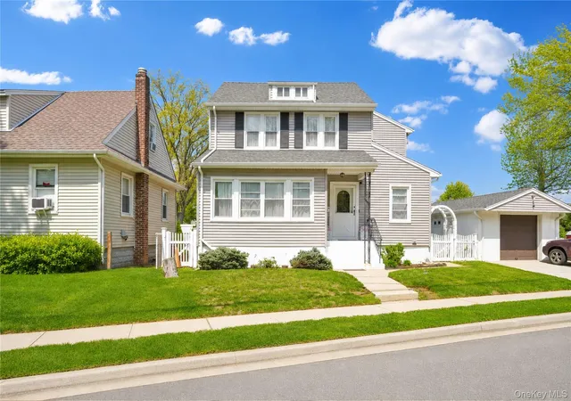 62-leaman-pl-hempstead-ny-11563/hzid_aeee94cc