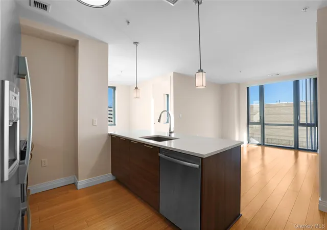 701-ridge-hill-blvd-11h-yonkers-ny-10710/hzid_7e2e3751
