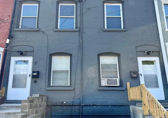 399-401-liberty-st-newburgh-ny-12550/hzid_53cf7c11