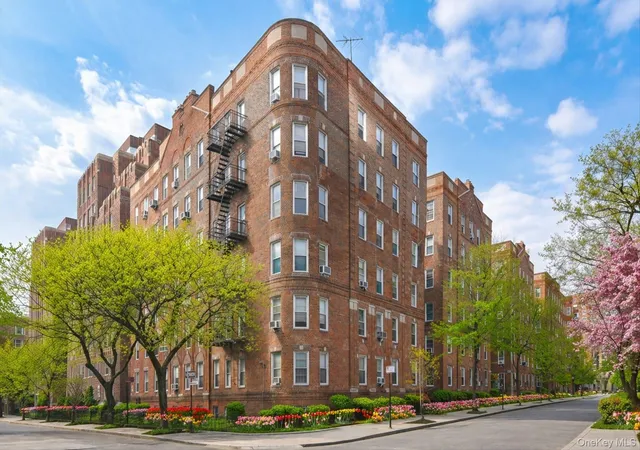 111-15-75th-ave-6j-new-york-ny-11375/hzid_bd9f275d