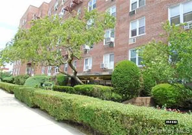 2265-gerritsen-ave-5c-new-york-ny-11229/hzid_960517c5