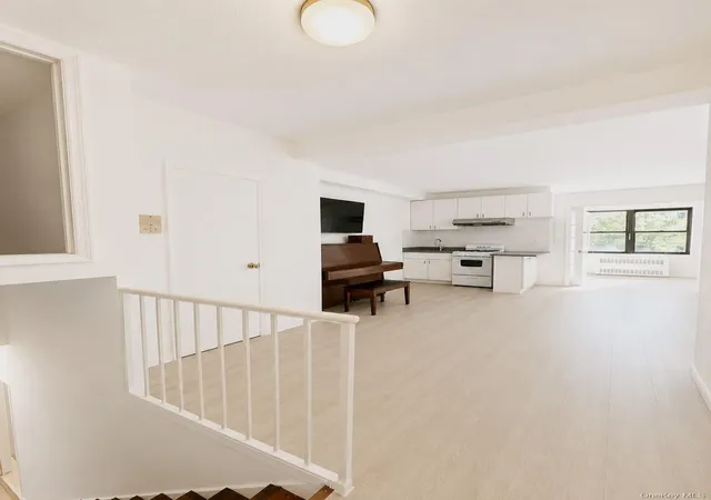 9940-63-rd-1r-new-york-ny-11374/hzid_94bdd259