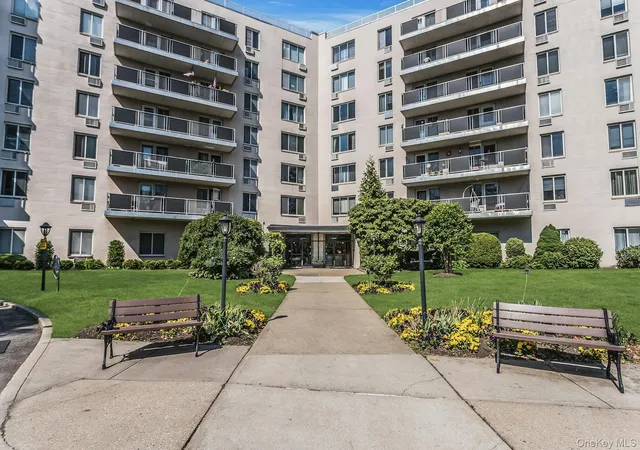 135-post-ave-5-l-north-hempstead-ny-11590/hzid_bd21e20f