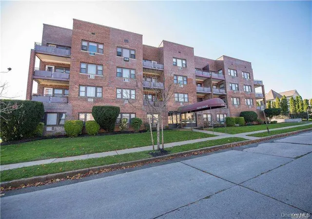 175-archer-st-2e-hempstead-ny-11520/hzid_d1d3bcfc