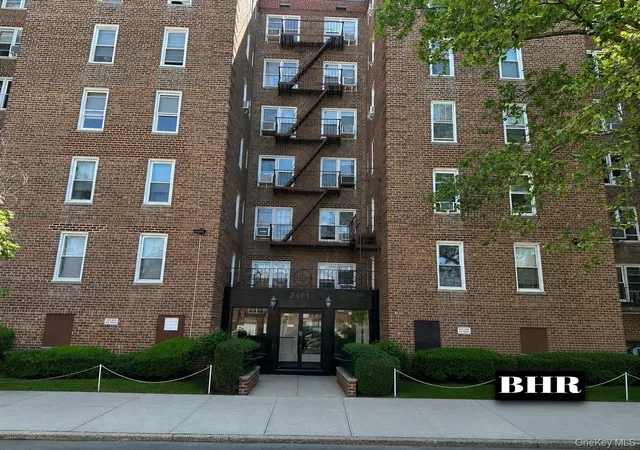 2461-e-29th-st-1f-new-york-ny-11235/hzid_793ca7ce